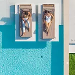 Vila Allure Retreat *