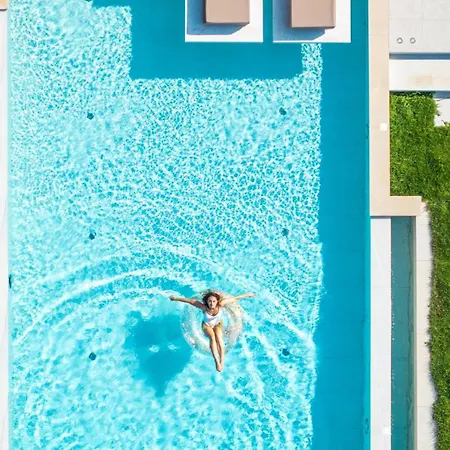 Allure Retreat