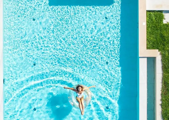 Allure Retreat